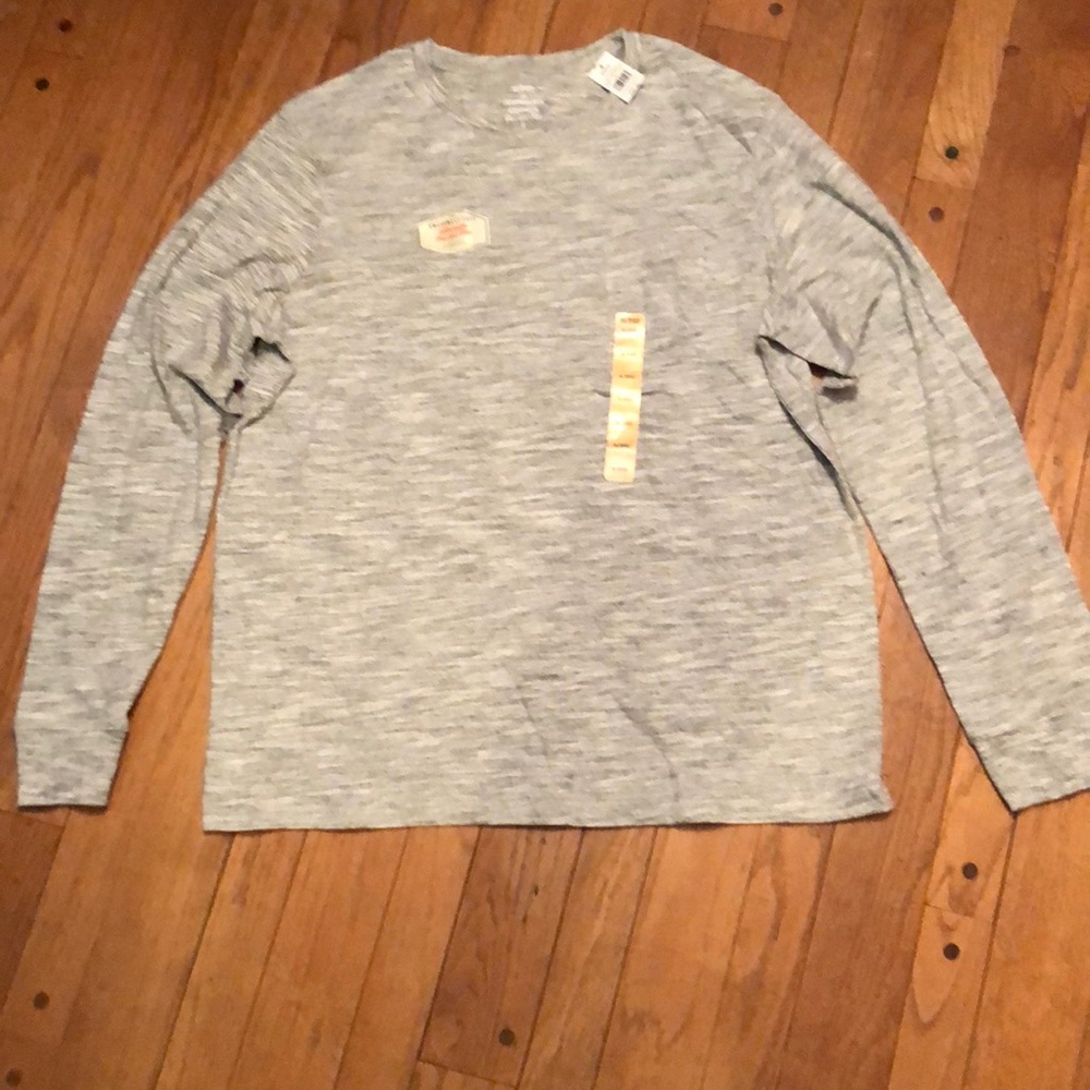 NEW WITH TAGS long sleeve gray pocket T-shirt